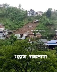 पहाड़ी यात्रा के लिए 10 ज़रूरी चीजें  | Hill Station Packing Essentials